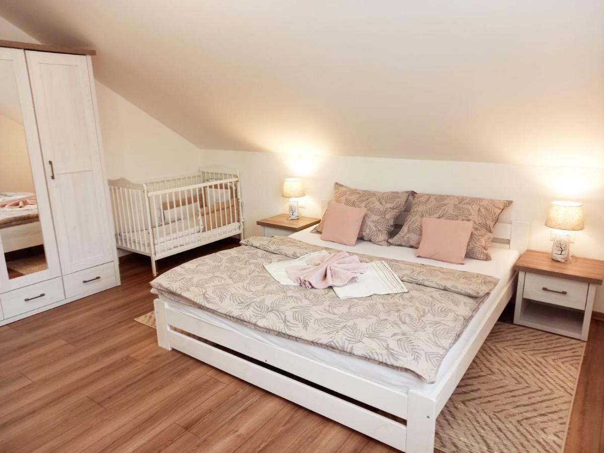 Apartman Pod Sivym Vrchom ツベレツ エクステリア 写真